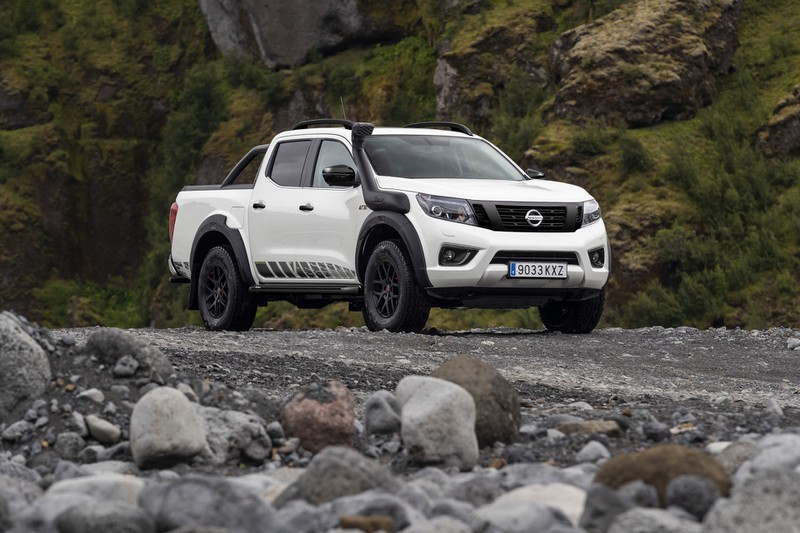 nissan navara at32 moi da san sang cho moi thu thach off-road hinh 5