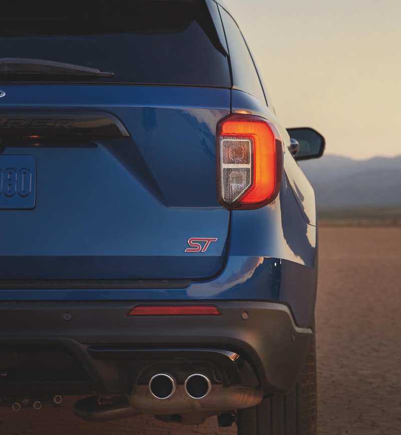 ford ra mat goi the thao cho explorer 2021, explorer st dang ban chay. hinh 6
