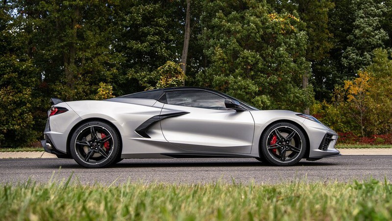 chevrolet bat dau san xuat corvette stingray (c8) thuong mai hinh 4