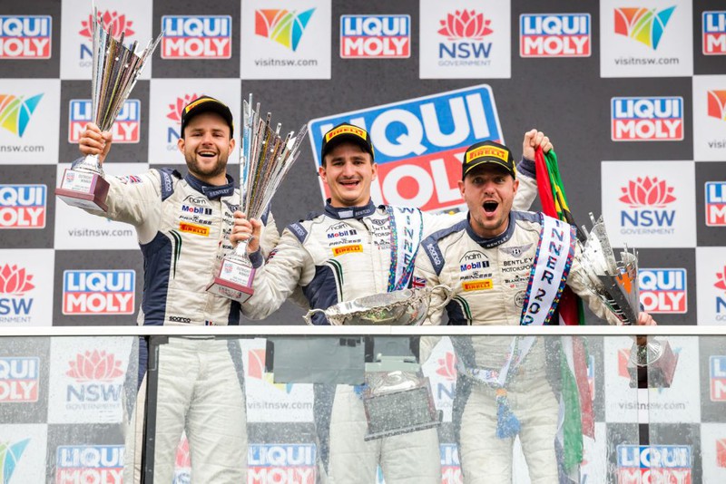 doi dua bentley gianh chien thang tai bathurst 12h hinh 2