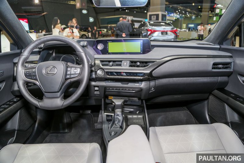 mau suv lexus ux chuan bi ban ra tai thi truong hinh 6