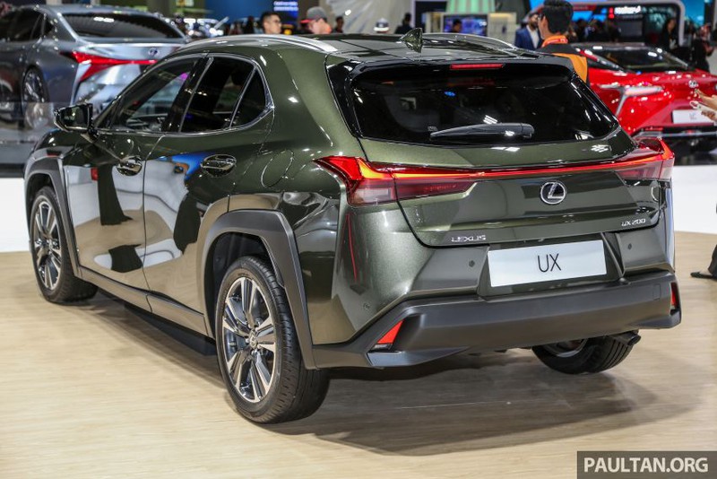 mau suv lexus ux chuan bi ban ra tai thi truong hinh 2