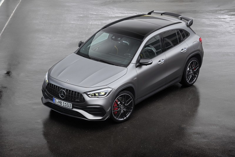 mercedes gla 45 amg chinh thuc ra mat voi nhieu thay doi hinh 1