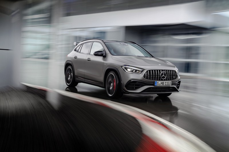 mercedes gla 45 amg chinh thuc ra mat voi nhieu thay doi hinh 5