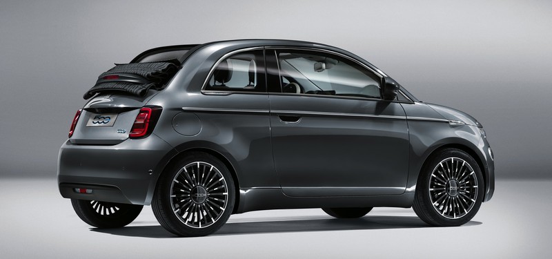 cuoc chien can suc giua fiat 500e moi va honda e hinh 3