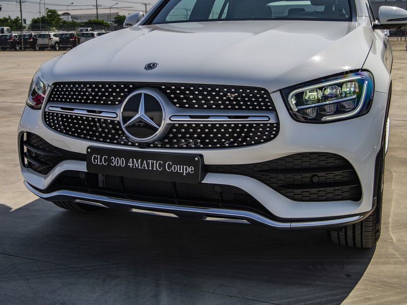 anh chi tiet mercedes glc 300 4matic & glc 300 4matic coupe  hinh 6