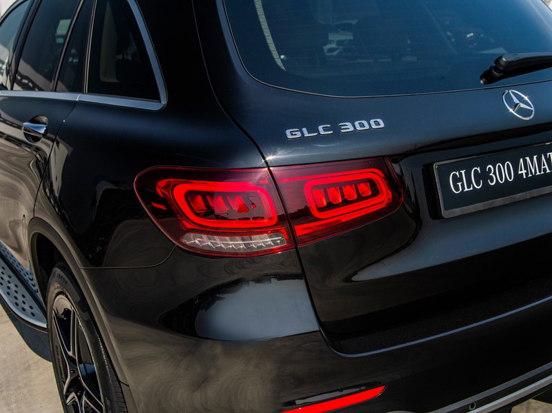 anh chi tiet mercedes glc 300 4matic & glc 300 4matic coupe  hinh 8