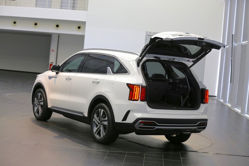 kia sorento 2021 nang cap hoan toan tu noi den ngoai that hinh 16
