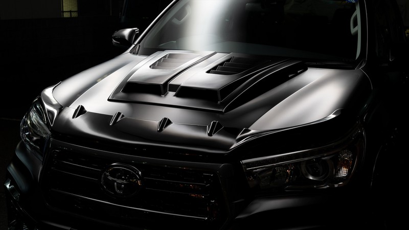 sports line black bison edition - chiec hilux "ngau" nhat ra mat hinh 7