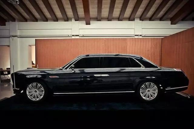 "rolls-royce trung quoc" - hongqi l4 trang bi cua mo suicide noi tieng hinh 5