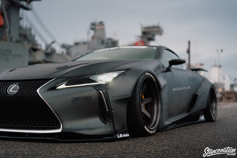 hinh anh lexus lc500 do liberty walk mau den nham cuc " ngau" hinh 6
