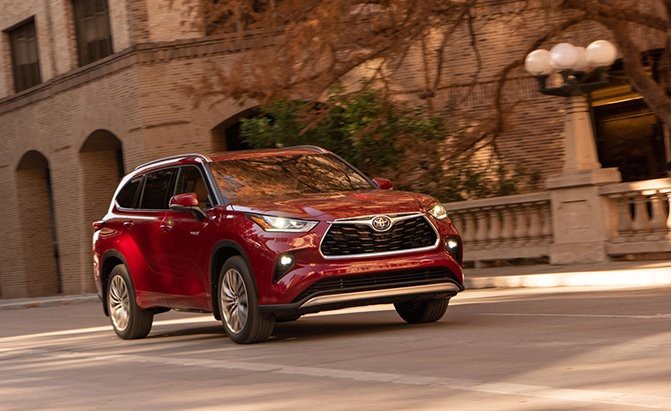top 10 mau suv co hang ghe thu 3 dang mua nhat tai thoi diem hien tai hinh 2