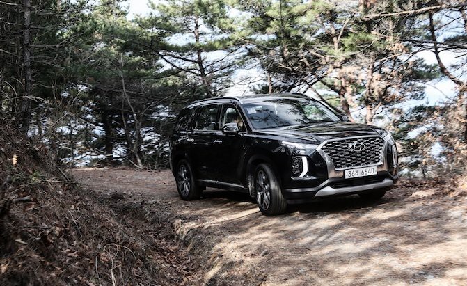 top 10 mau suv co hang ghe thu 3 dang mua nhat tai thoi diem hien tai hinh 6