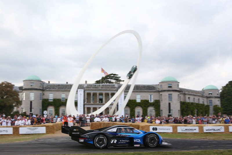 le hoi toc do goodwood 2020 bi hoan vi dich covid-19 hinh 1