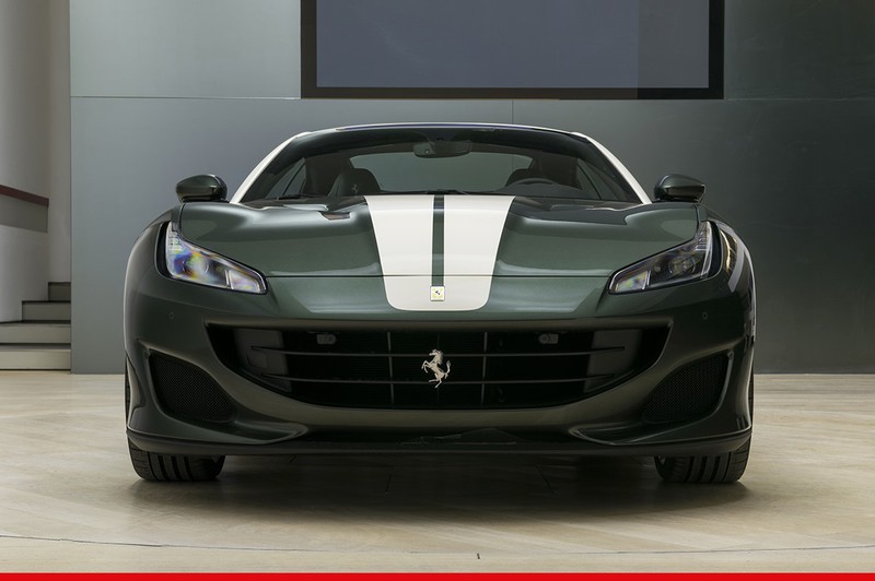 "soi" chiec ferrari portofino voi mau xanh dam dac biet hinh 1