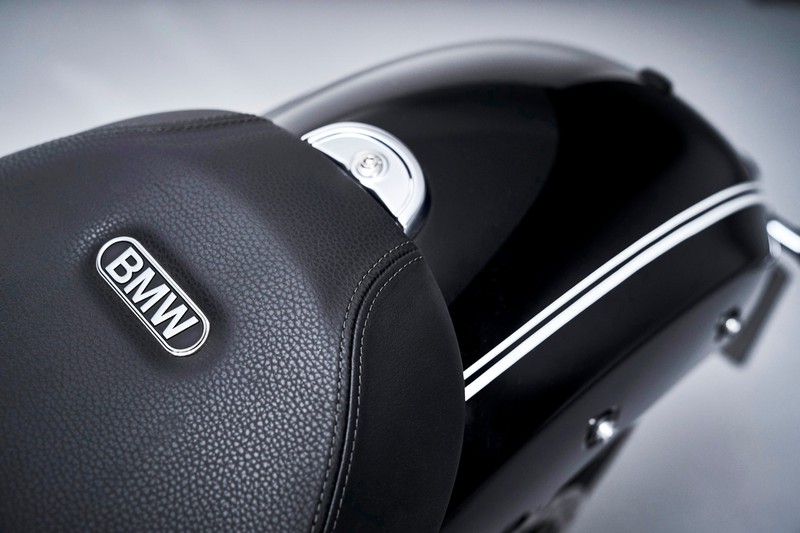 bmw r18 - su hoi sinh cua mot huyen thoai hinh 9
