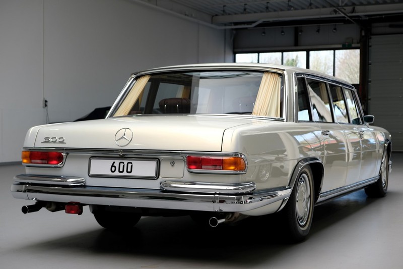 ton hon 70 ty dong de phuc hoi mercedes-benz 600 pullman maybach 1975 hinh 3