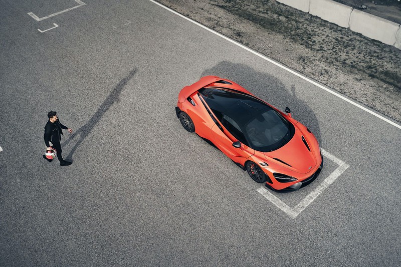 mclaren 765lt 2021 chuan bi "chao san" thi truong my, gia 358.000 usd hinh 9