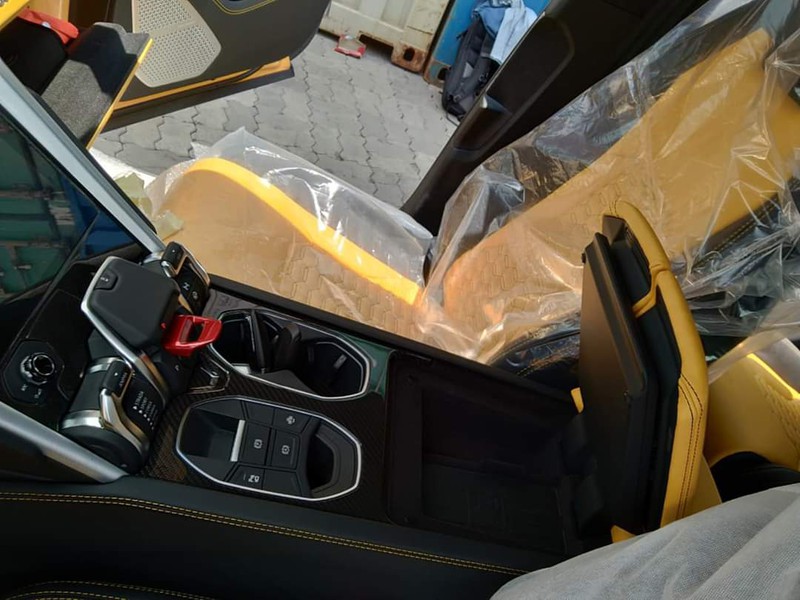 lamborghini urus 4 cho dau tien ve viet nam hinh 12
