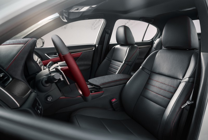 kham pha lexus gs black line 2020 phien ban dac biet hinh 4