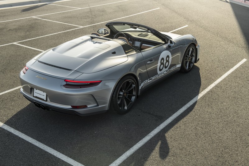 chiec porsche 911 doi 991 cuoi cung duoc dau gia hinh 2