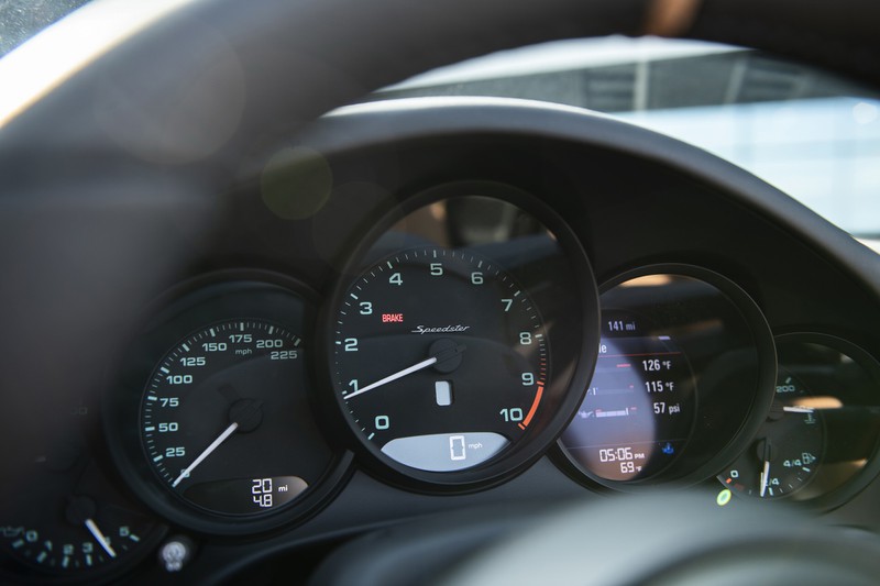 chiec porsche 911 doi 991 cuoi cung duoc dau gia hinh 5