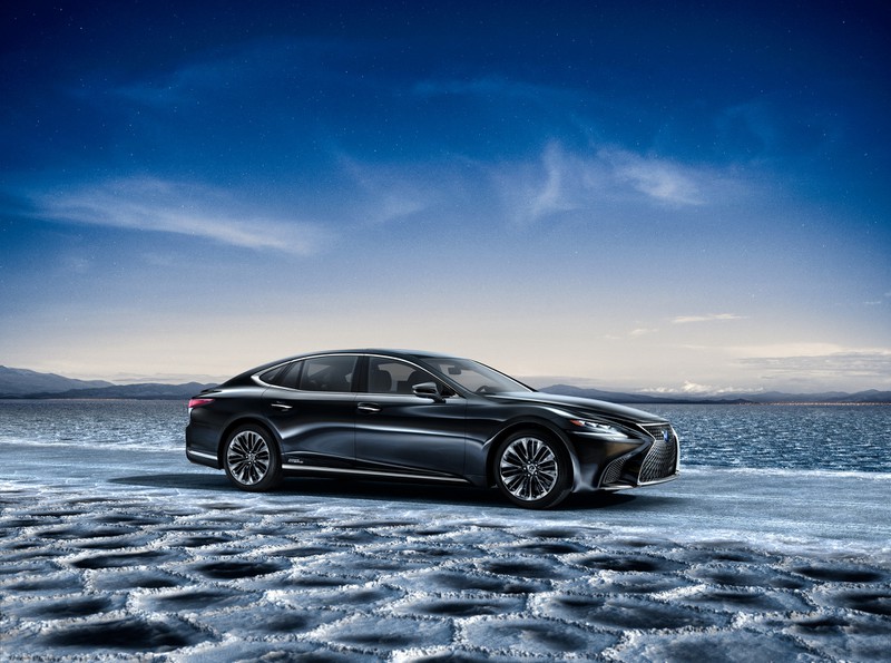lexus ls facelift duoc trang bi dong co v8 4 xi lanh hinh 4