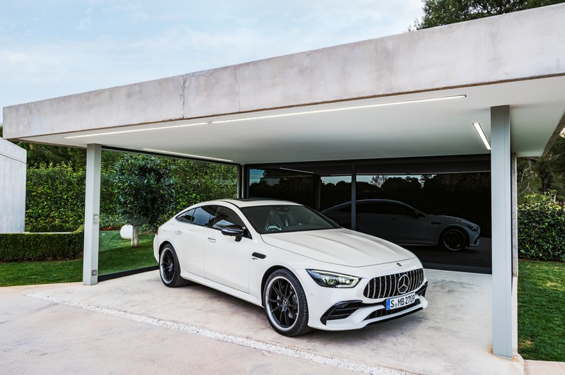 mercedes-benz amg gt 53 4matic+ vua ra mat co gi dac biet? hinh 12