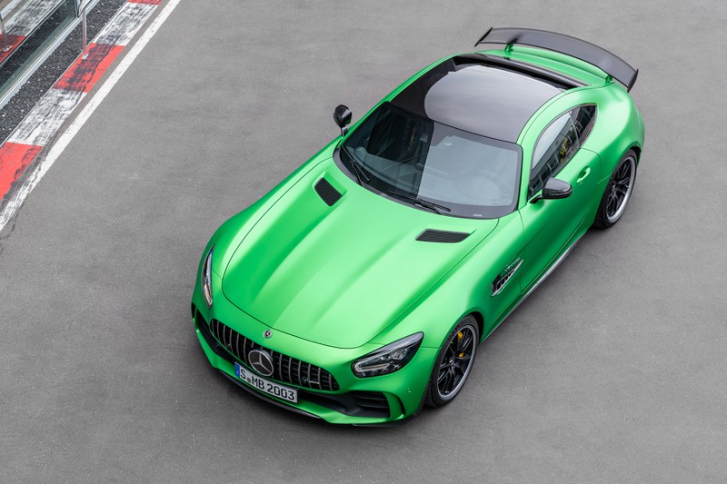 anh chi tiet mercedes-amg gt r gia hon 11 ty dong tai viet nam hinh 1
