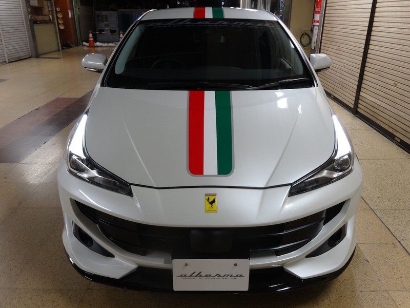 toyota prius do phong cach ferrari ff hinh 2