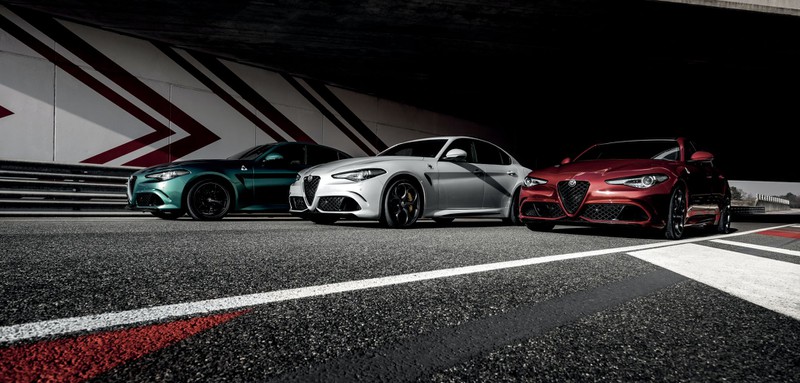 alfa romeo ra mat ban nang cap cho stelvio va giulia quadrifoglio hinh 3