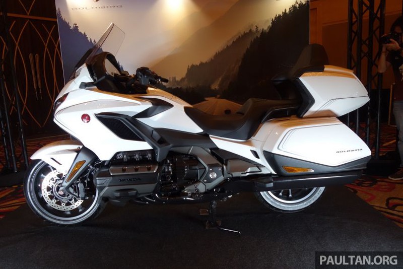 honda gold wing duoc trang bi ket noi android auto hinh 1