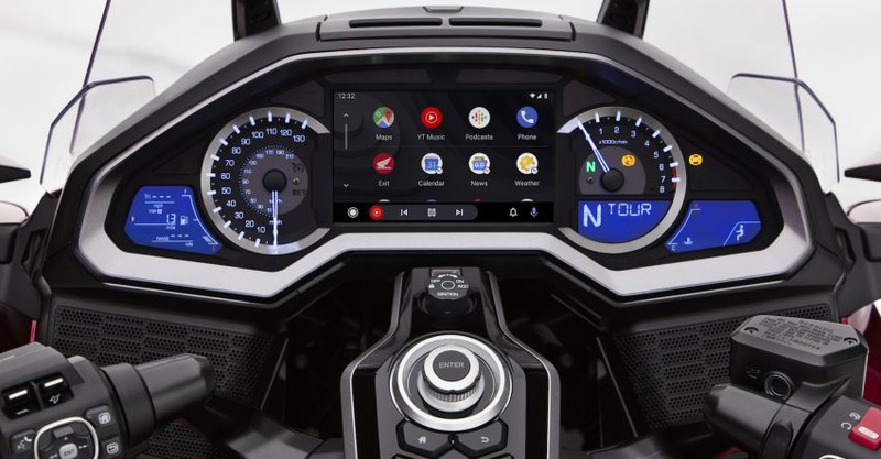 honda gold wing duoc trang bi ket noi android auto hinh 2