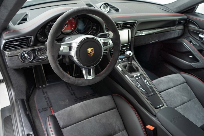 moi chay 66km, porsche 911 carrera gts rennsport da duoc rao ban hinh 8