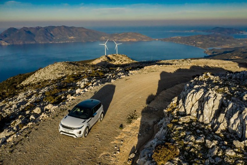 range rover evoque moi sap ra mat tai malaysia co gi khac biet? hinh 15