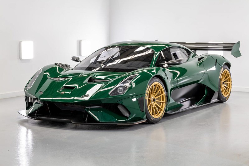 brabham ban giao sieu xe bt62 competition dau tien cho khach hang hinh 1