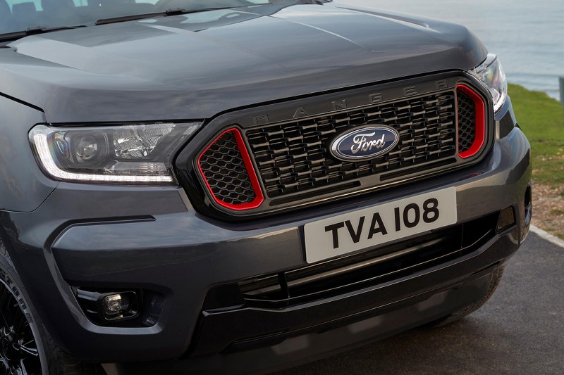 kham pha ford ranger thunder vua trinh lang hinh 6