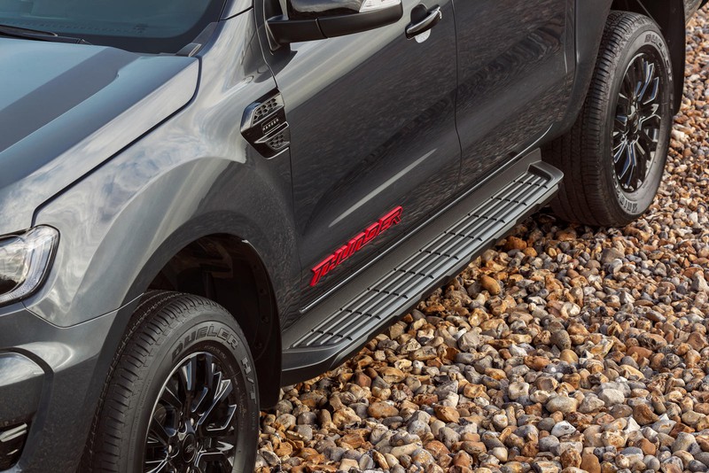 kham pha ford ranger thunder vua trinh lang hinh 8