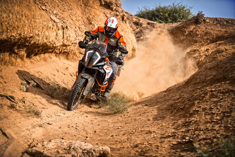 trai nghiem ktm 1290 super adventure r cung chris birch  hinh 1