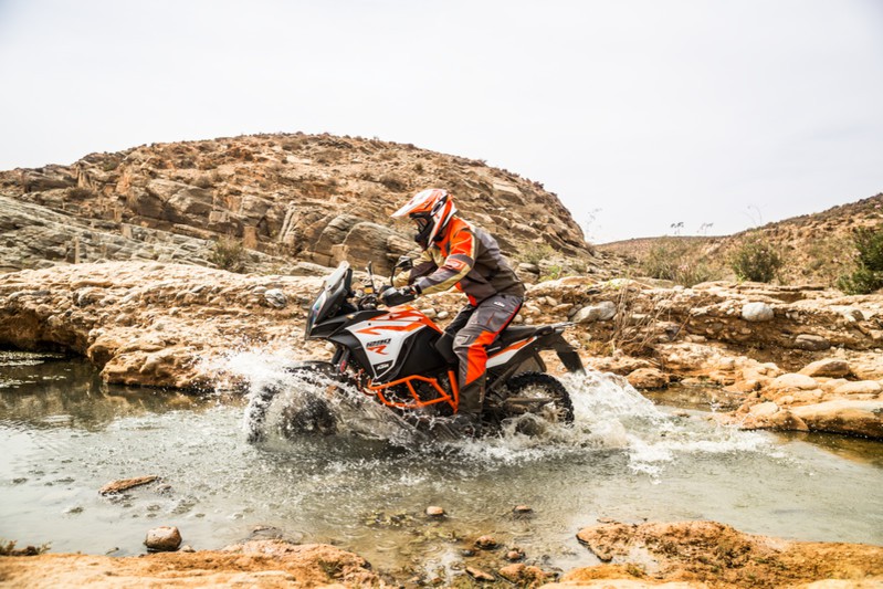 trai nghiem ktm 1290 super adventure r cung chris birch  hinh 3