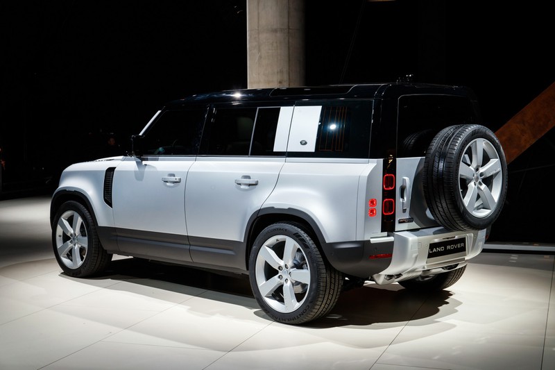 land rover defender 2020 "hoi sinh" sau 23 nam vang bong hinh 2