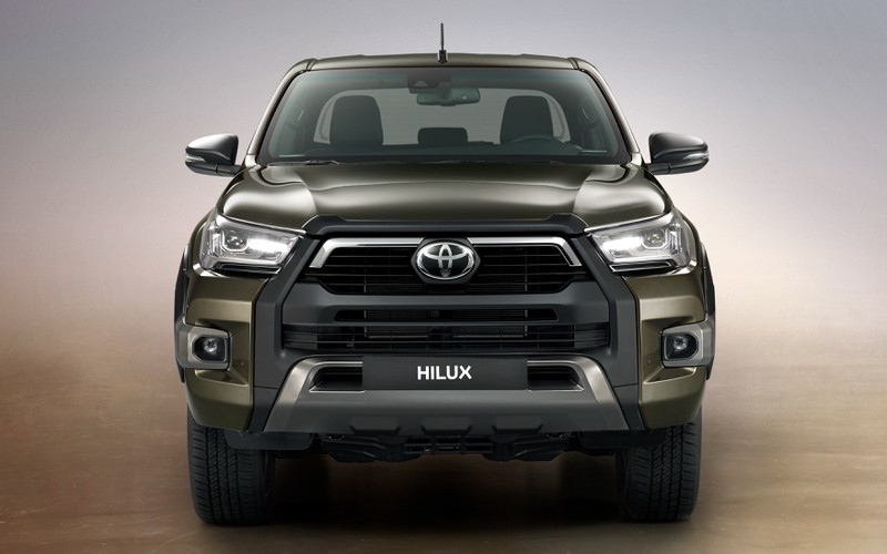 toyota hilux 2020 nang cap co thiet ke va dong co thay doi hinh 2