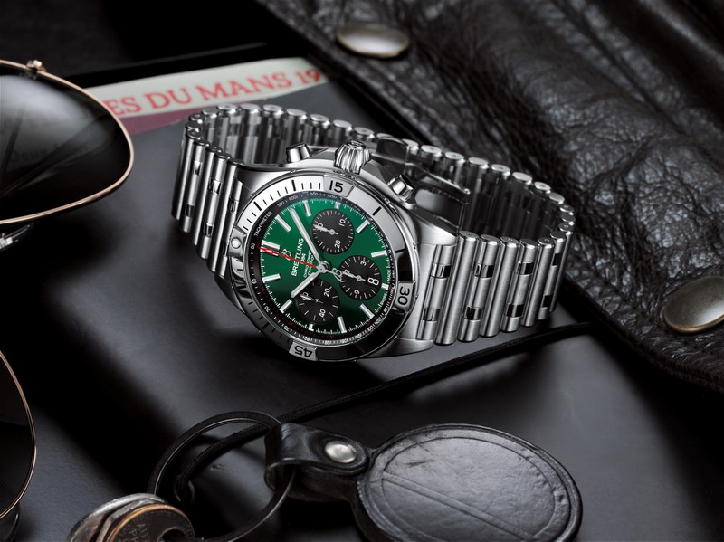 chiem nguong mau dong ho 8.000 usd cua bentley va breitling hinh 2