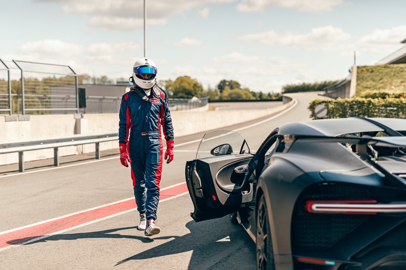 ky su bugatti giai thich ve nhung nang cap cua chiron pur sport hinh 3