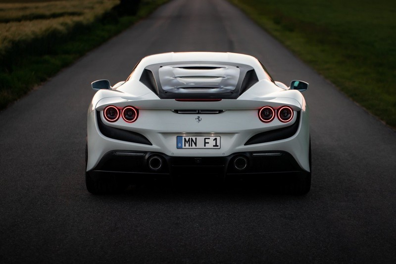 ferrari f8 tributo manh me hon sau khi qua tay hang do novitec hinh 3