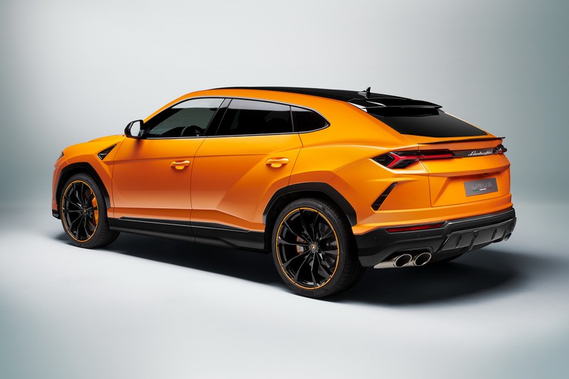 lamborghini ra mat ba mau son ngoc trai dac biet cho sieu suv urus hinh 8