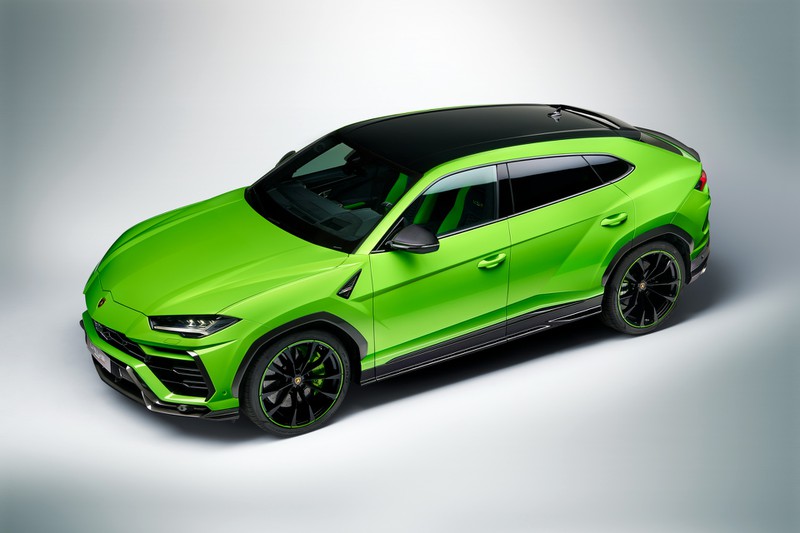 lamborghini ra mat ba mau son ngoc trai dac biet cho sieu suv urus hinh 1