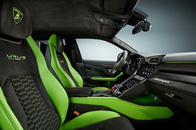 lamborghini ra mat ba mau son ngoc trai dac biet cho sieu suv urus hinh 10