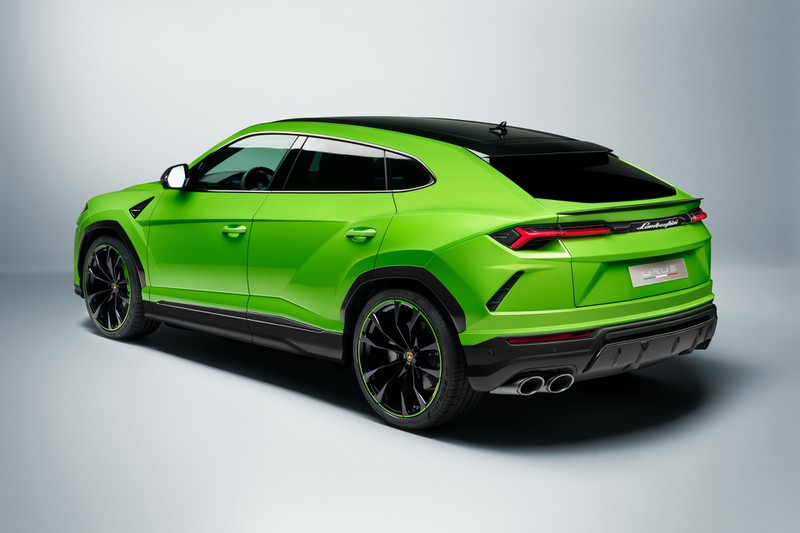 lamborghini ra mat ba mau son ngoc trai dac biet cho sieu suv urus hinh 2