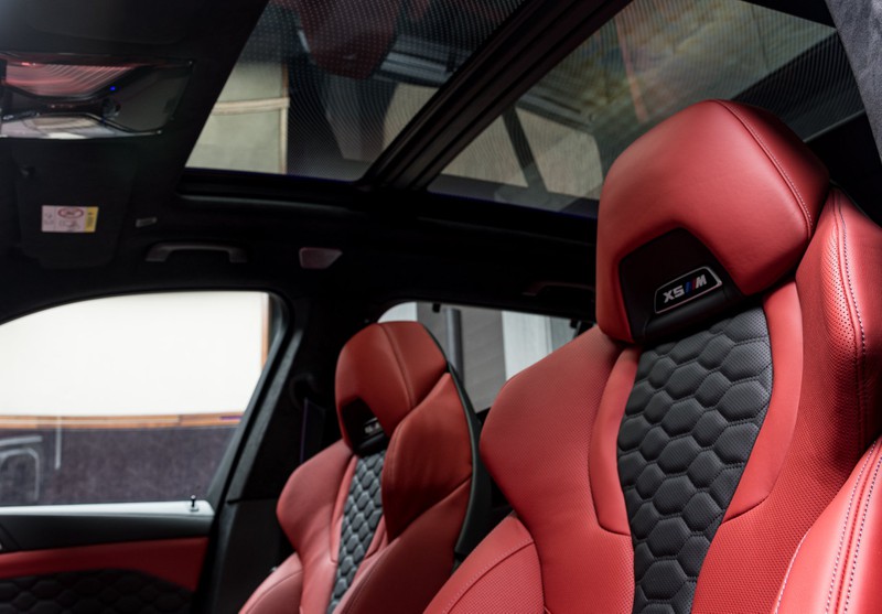 chi tiet bmw x5m competition 2020 mang mau xanh manhattan metal hinh 8